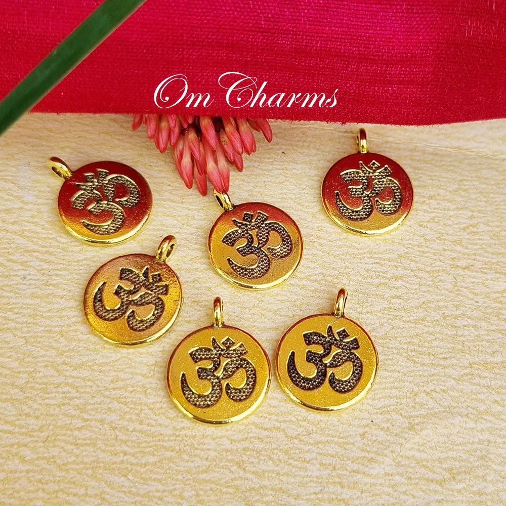 10 Pcs Om Charms Om Charms, Yoga Charms Energy Charms Indian Buddha Chakra Pendants for Bracelets Jewelry Making