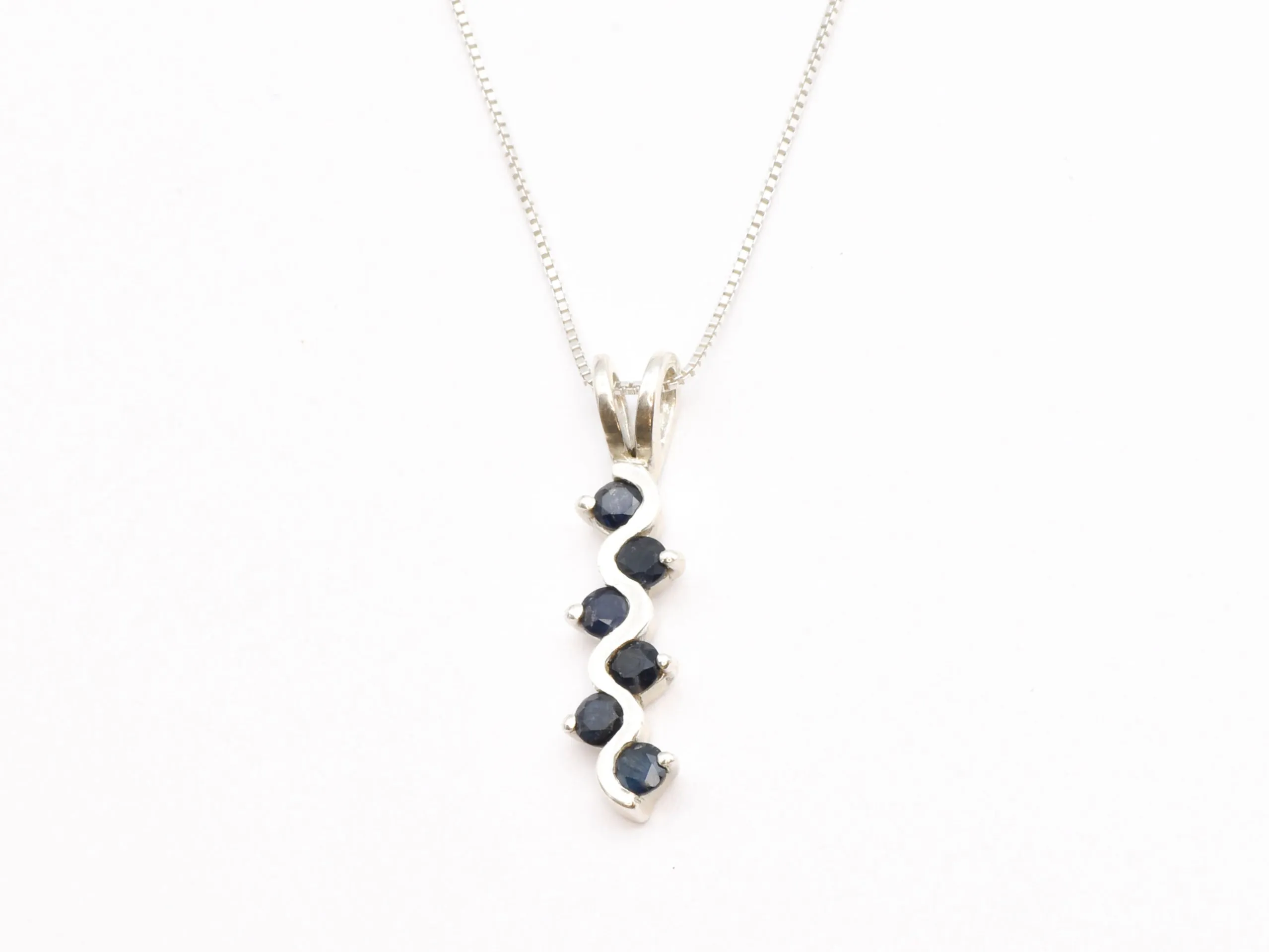 Blue Vertical Pendant - Natural Sapphire Necklace- September Birthstone Necklace