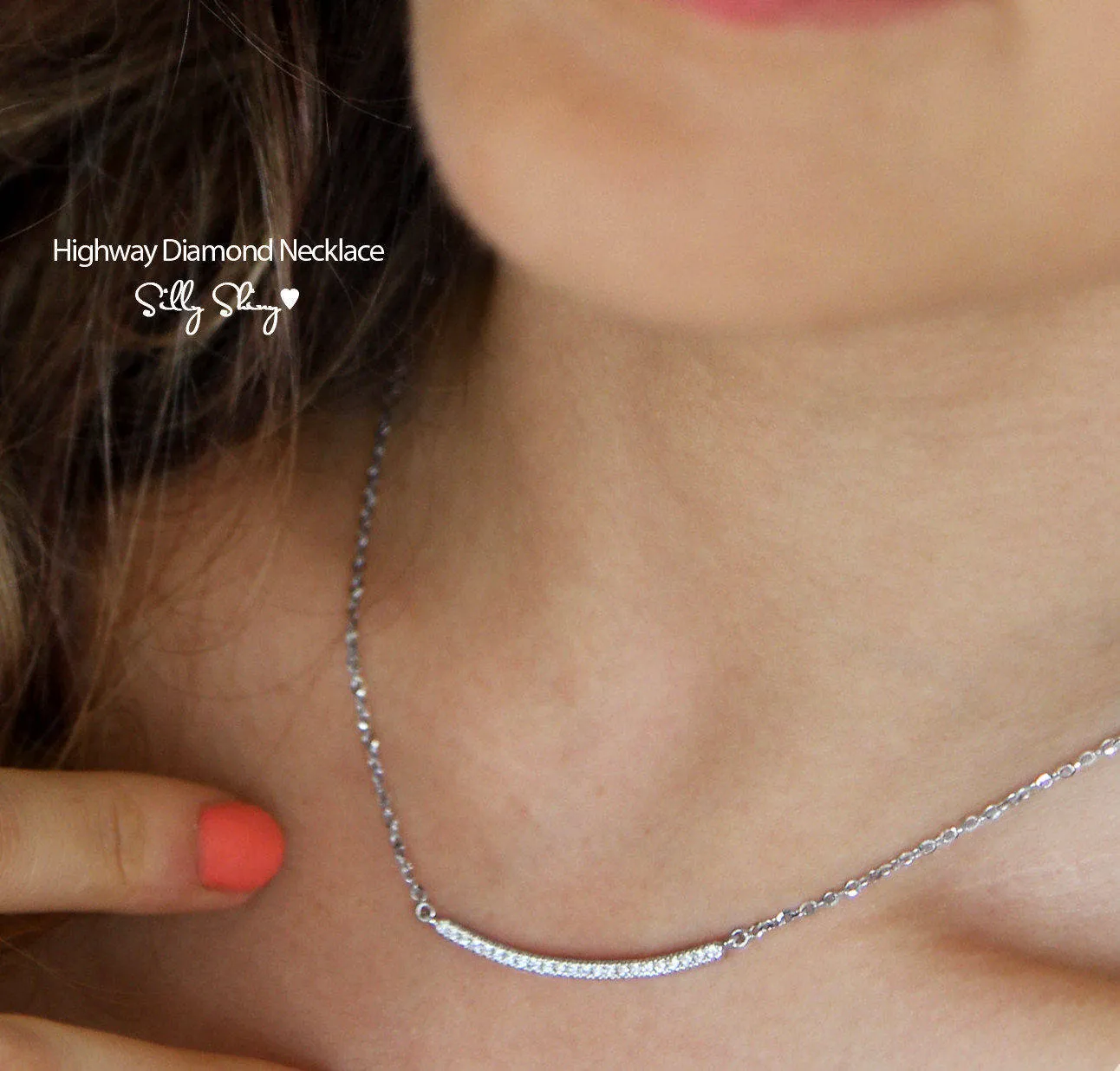 Curve Diamond Bar Necklace