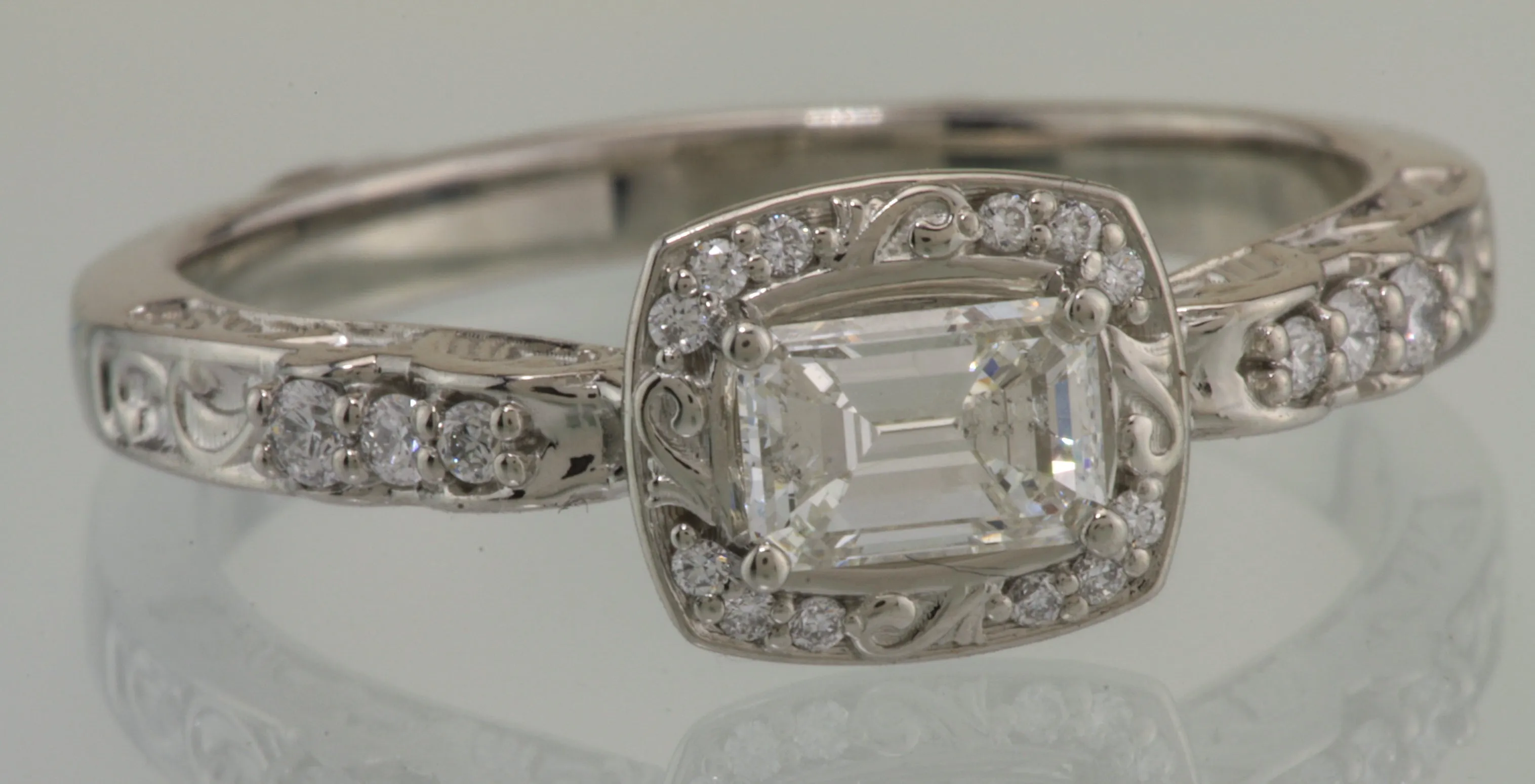 Diamond Ring Mounting