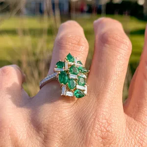 Emerald & Baguette Diamond Ring