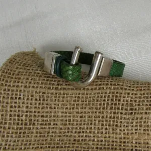 Emerald Green  Leather Bracelet for a Woman