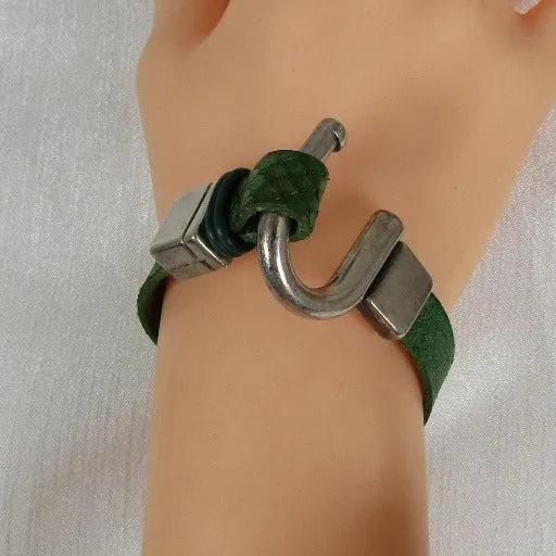 Emerald Green  Leather Bracelet for a Woman