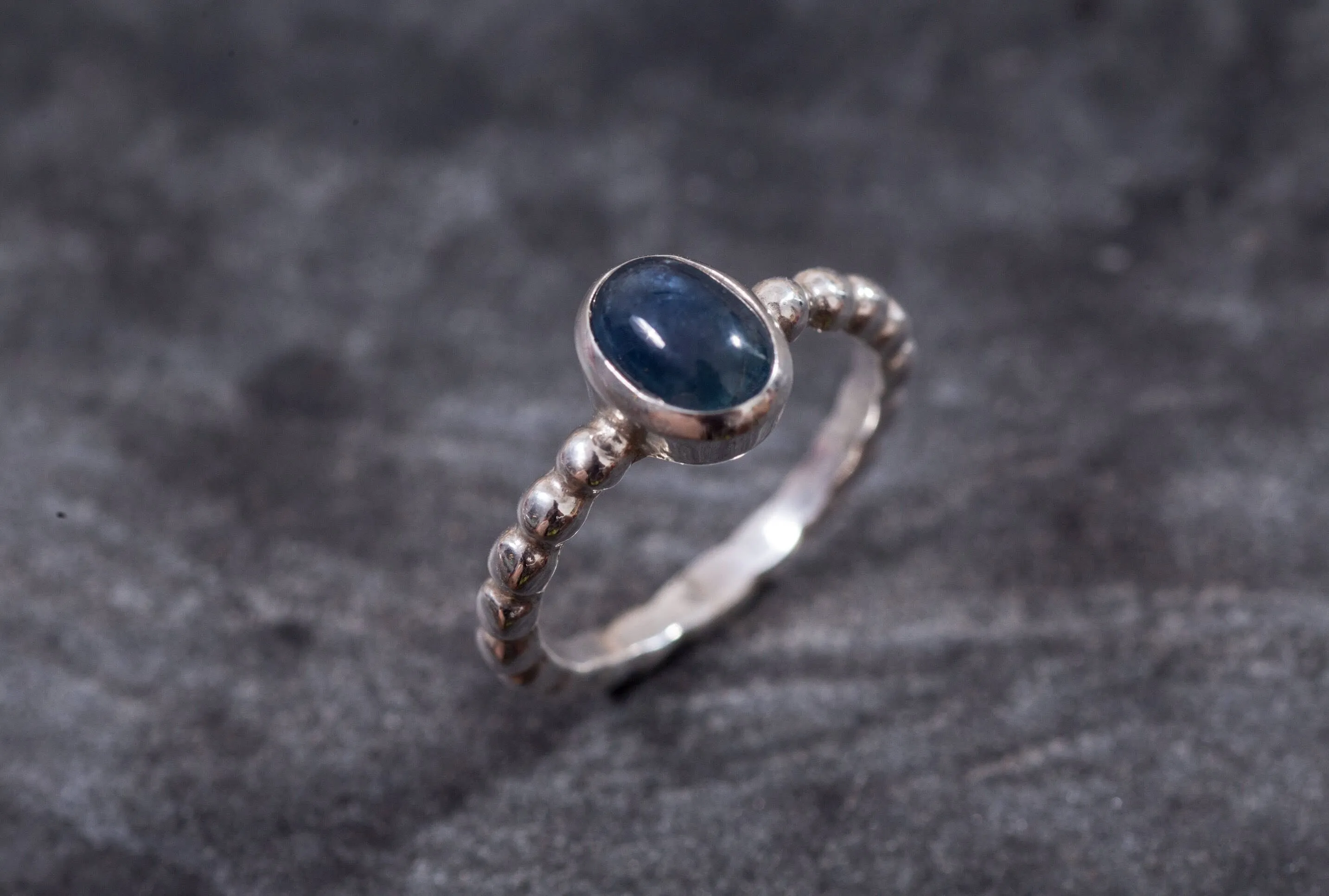 Genuine Sapphire Ring - Blue Promise Ring - Vintage Bubble Band