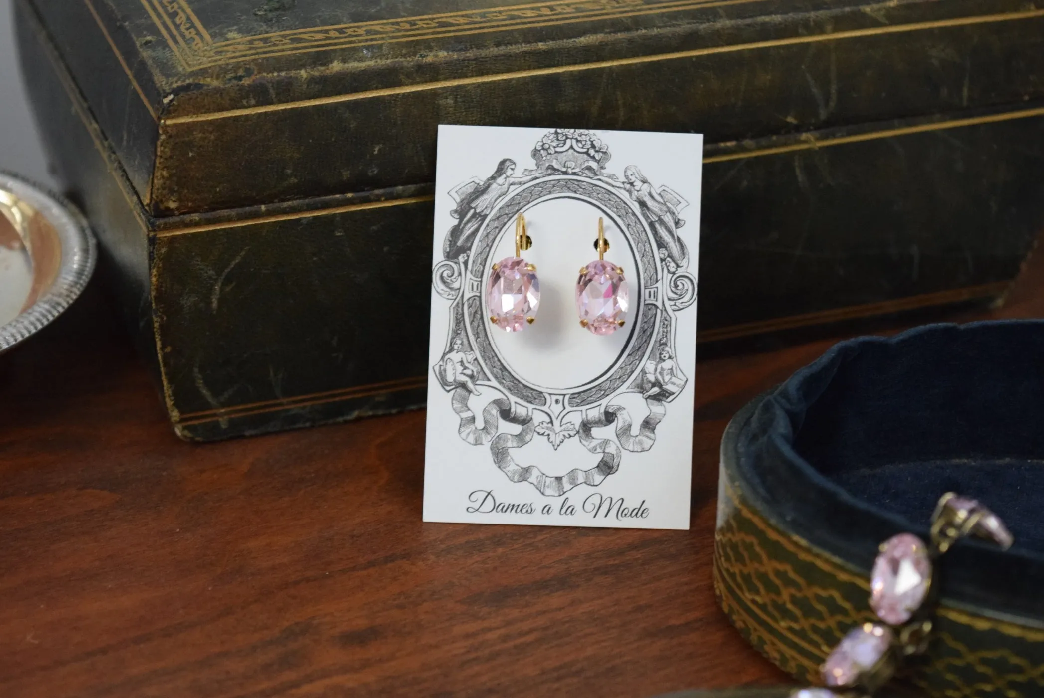 Light Pink Aurora Crystal Earrings - Medium Oval