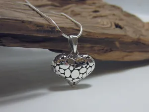 pebble heart pendant