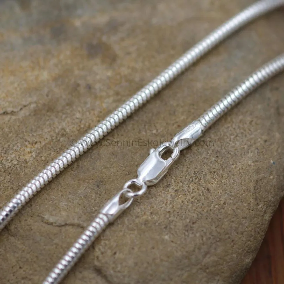 READY TO SHIP Sterling Snake Chain, 2.5mm, Seemless 925 -  choice of 16", 18", 20", 24" or 30" - Silver