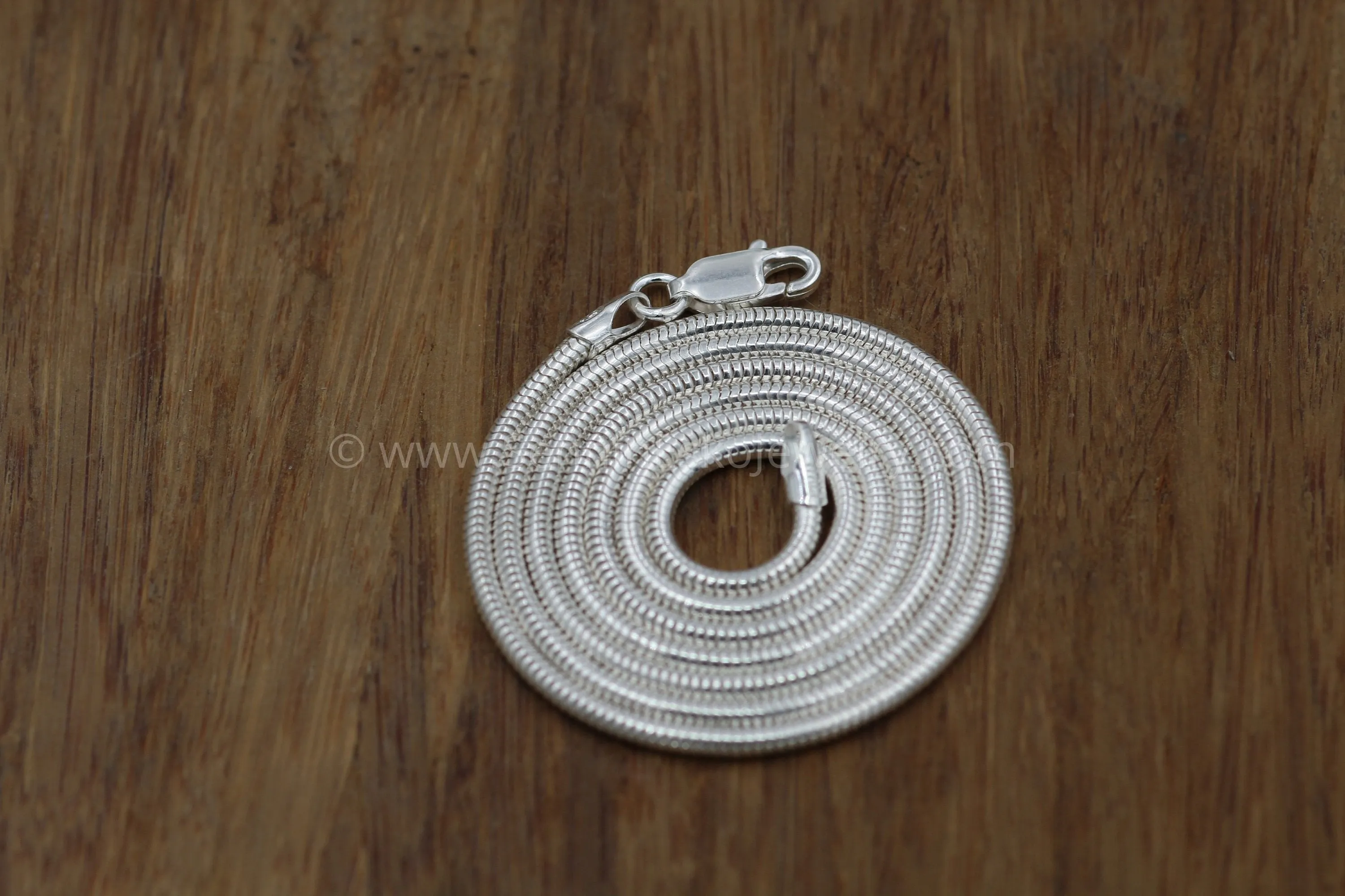 READY TO SHIP Sterling Snake Chain, 2.5mm, Seemless 925 -  choice of 16", 18", 20", 24" or 30" - Silver