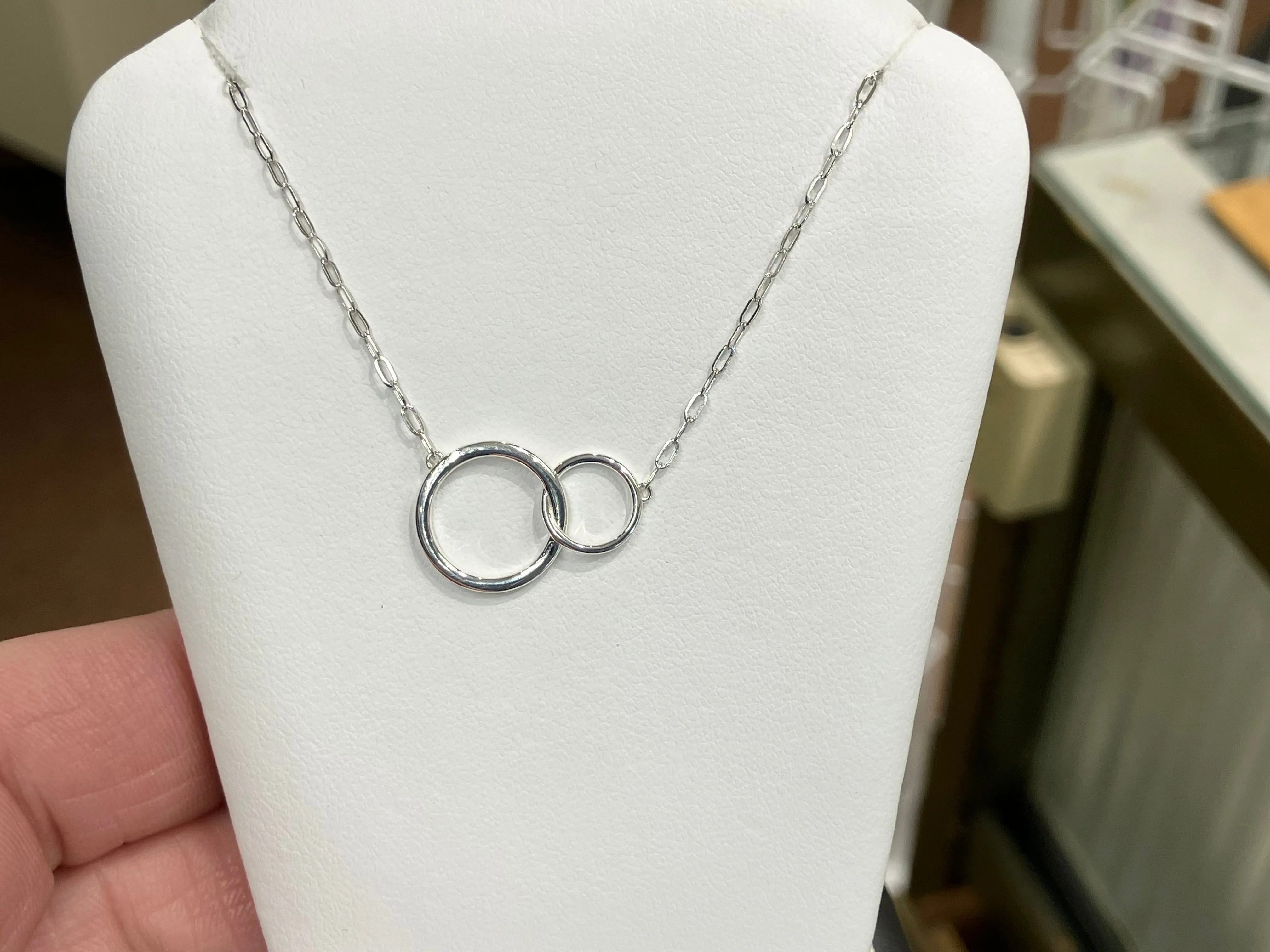 Silver Interlocking Circle Necklace