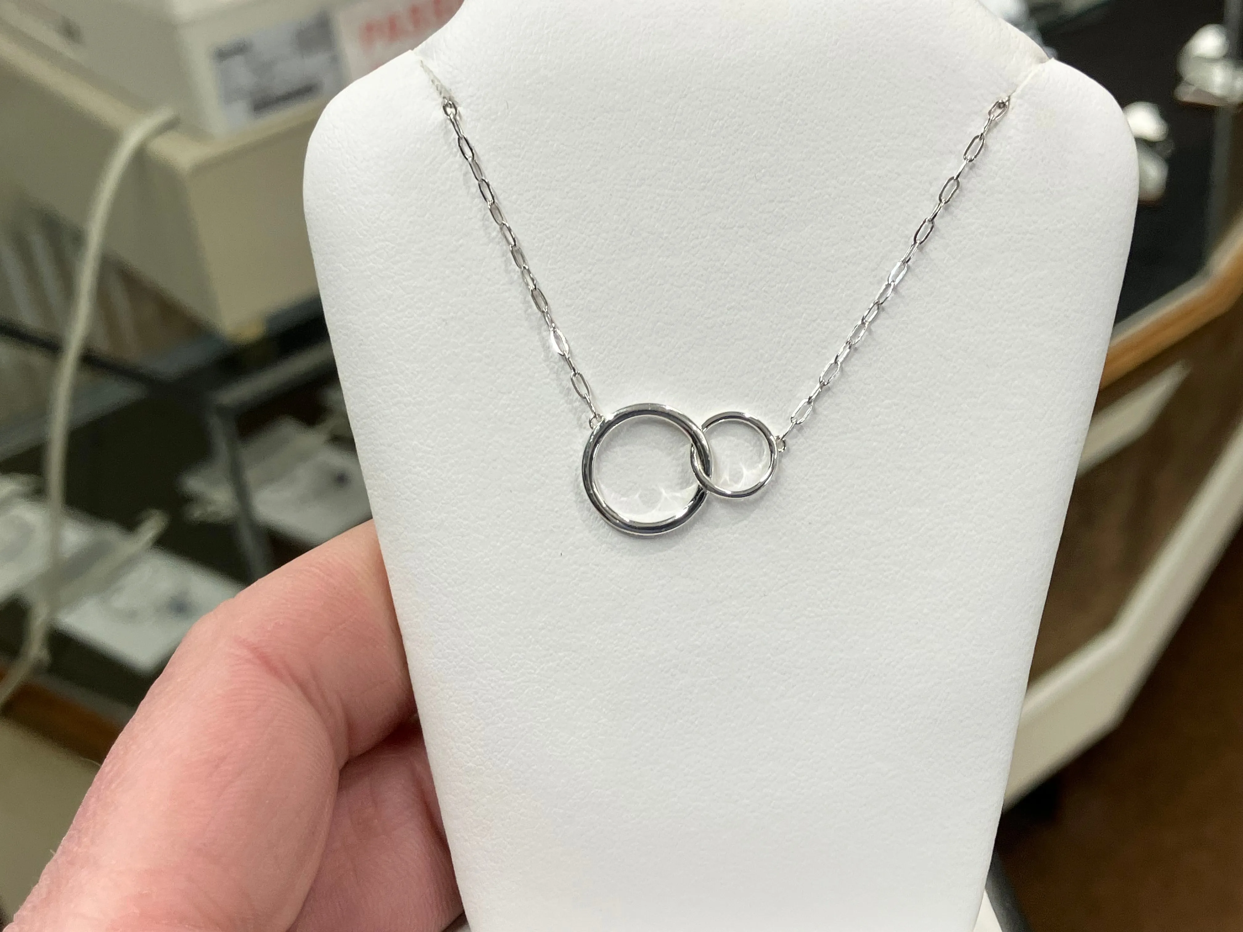 Silver Interlocking Circle Necklace